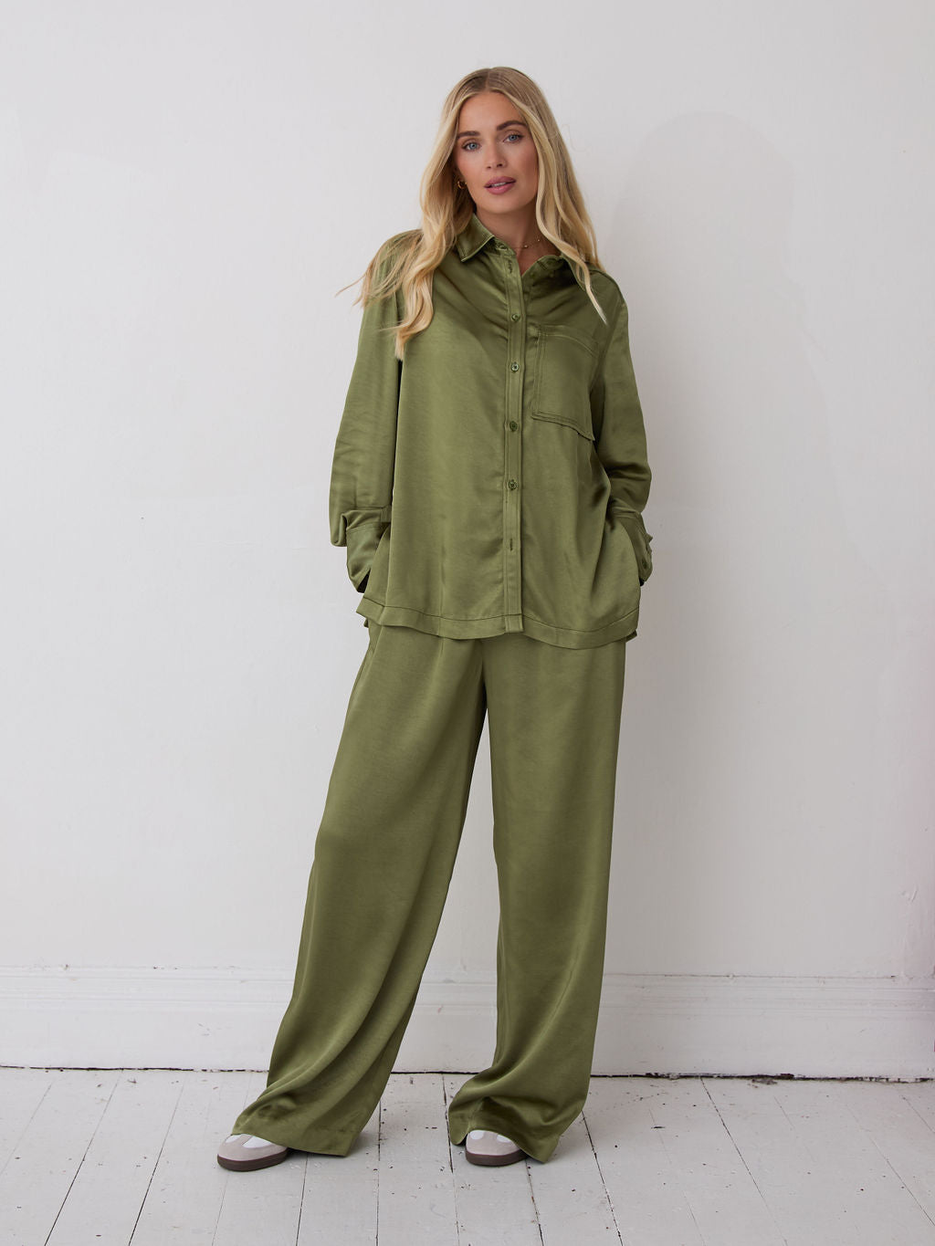 Ebba Khaki Satin Trousers