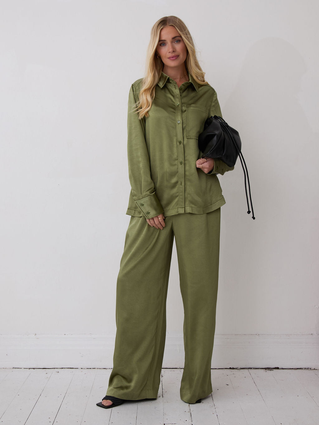 Ebba Khaki Satin Trousers